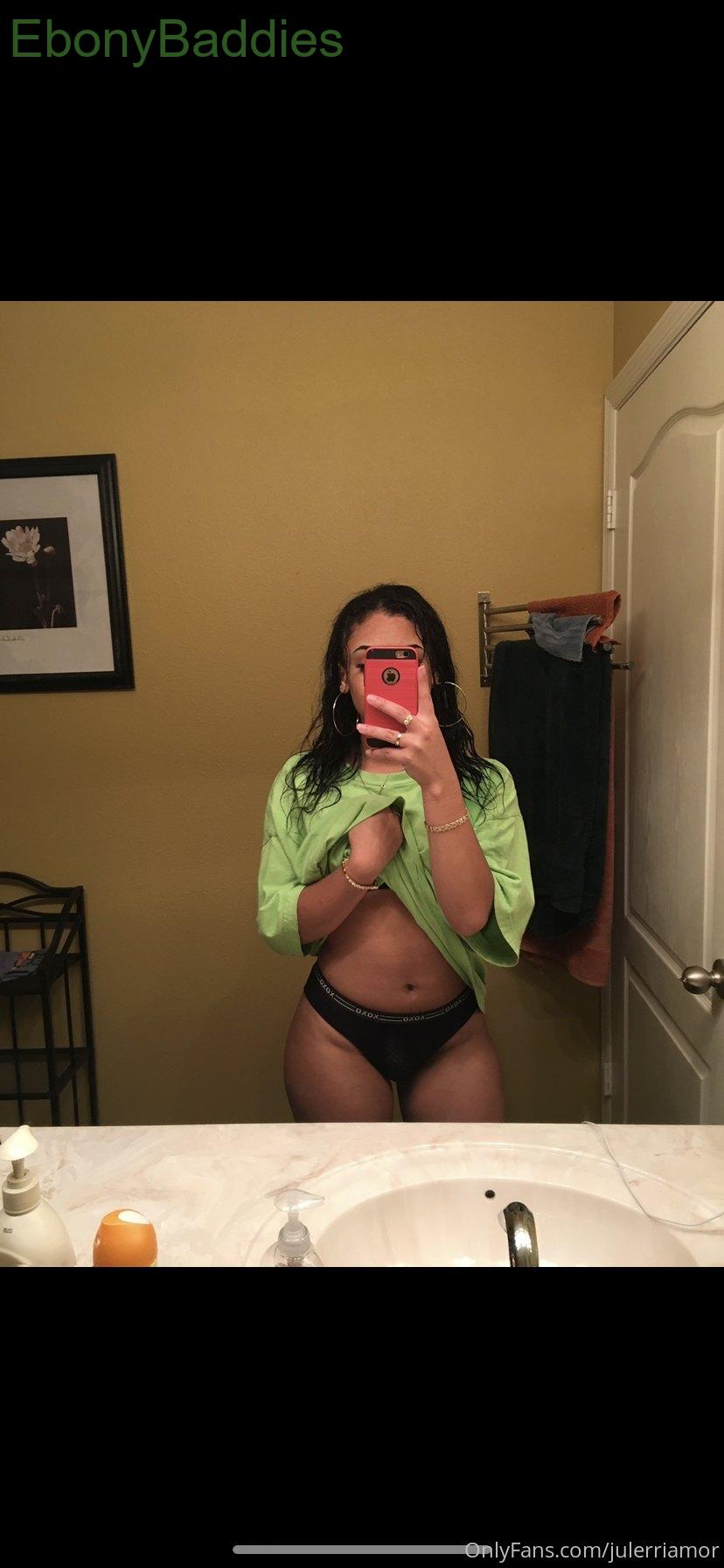 julerriamor ebony photo 1