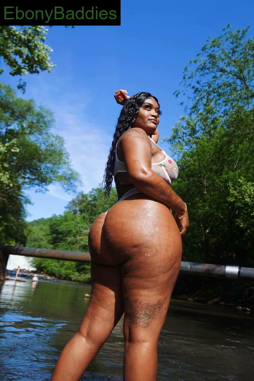 bratttybae ebony photo 3
