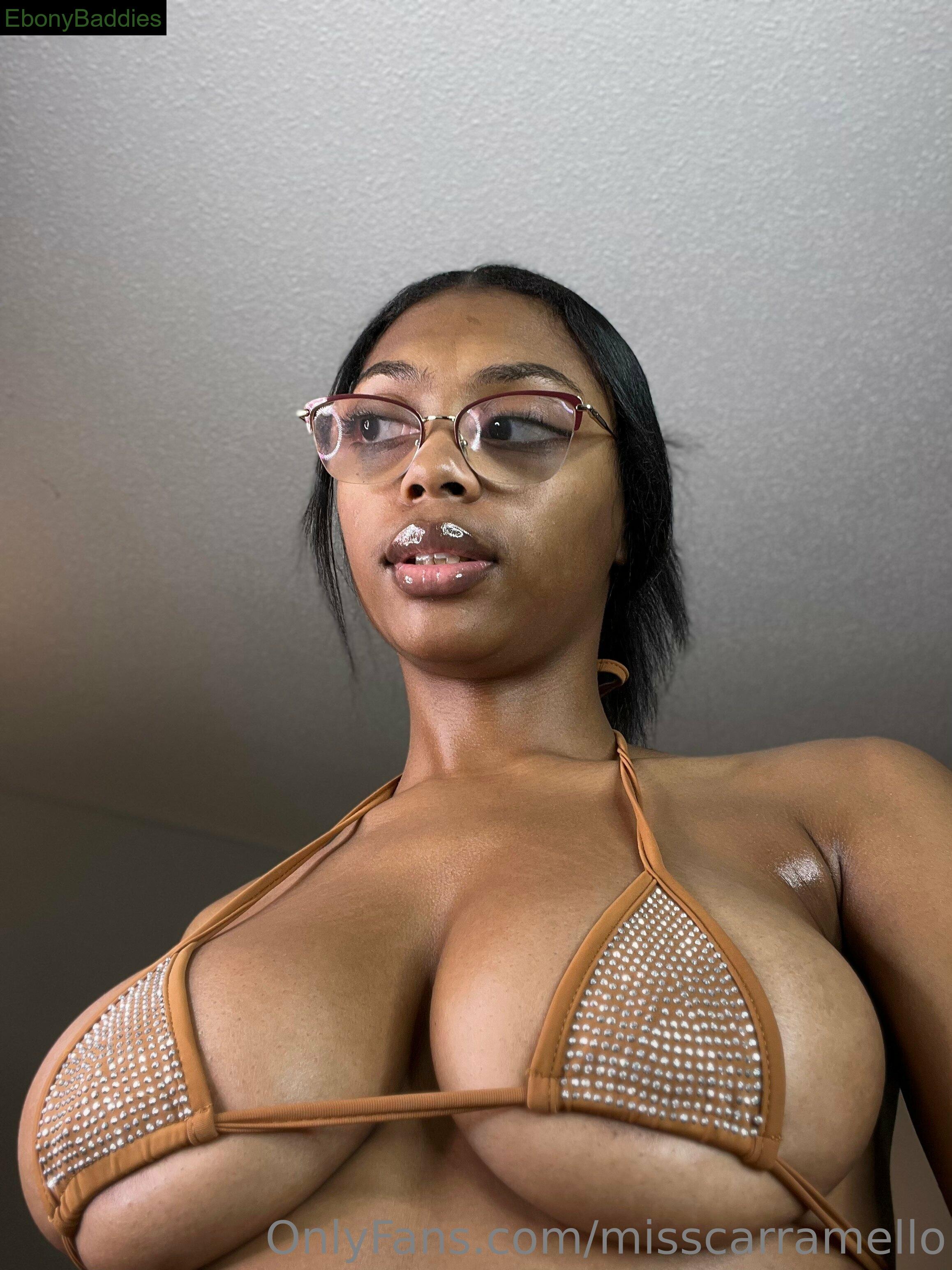 misscarramello ebony photo 2