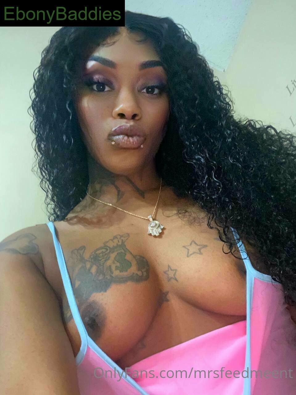 mrsfeedmeent ebony photo 2