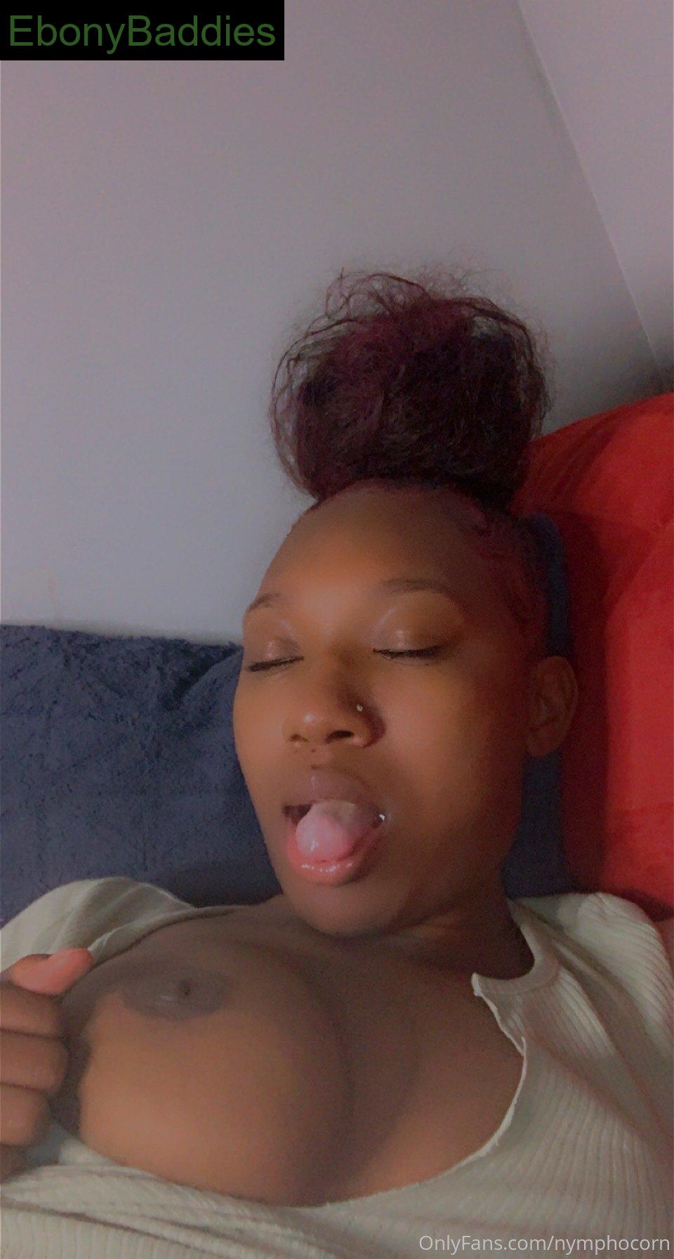 nymphocorn ebony photo 3